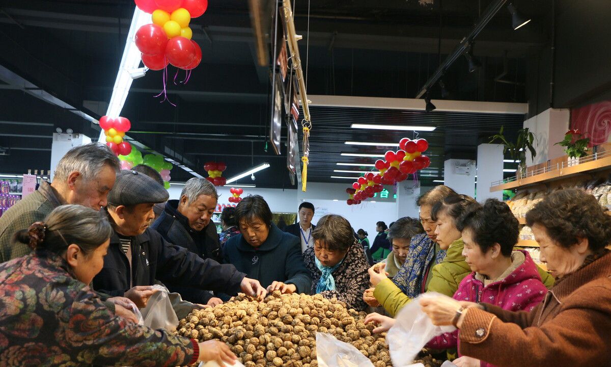 蔬菜店做什么小生意（河南老板开蔬菜超市年入88万秘籍）